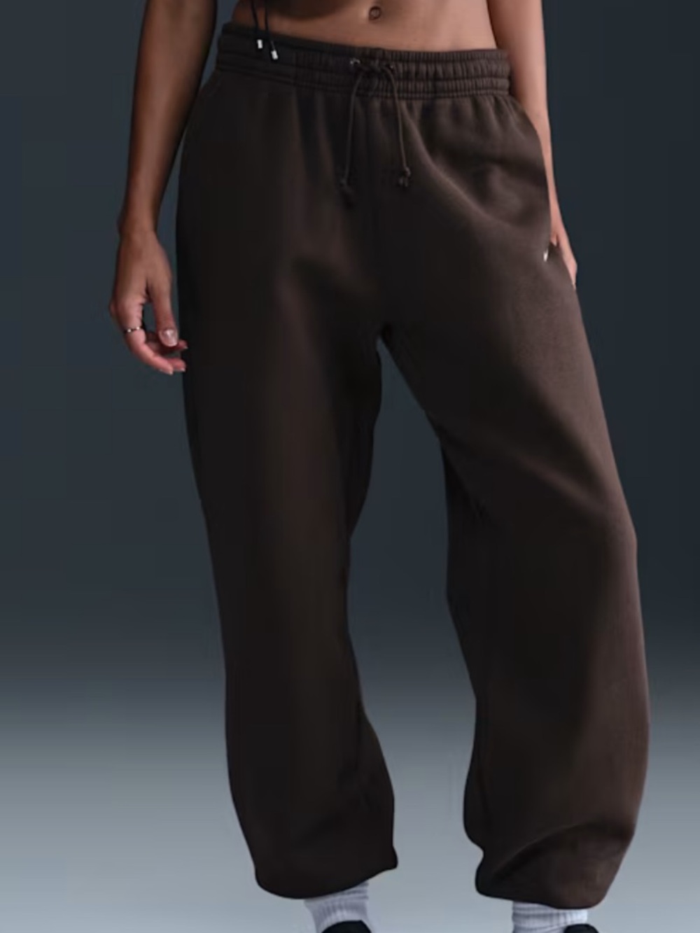 Nike Sportswear Phoenix Fleece Jogger.  Brown.  Size M.  NWOT.